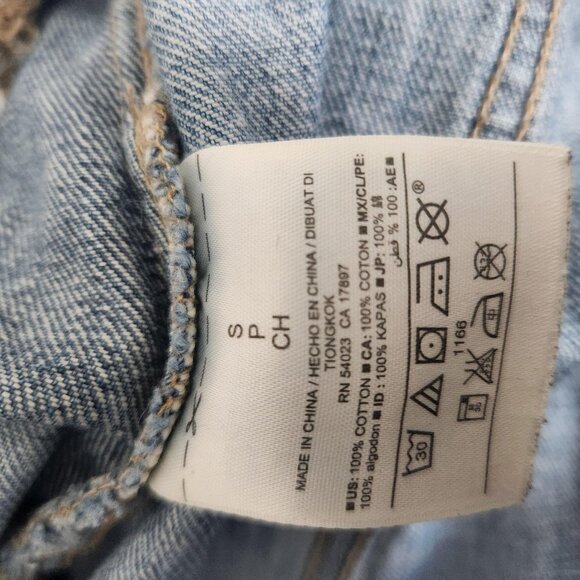 Old Navy Denim Jean Jacket Womens Small - Picture 8 of 14